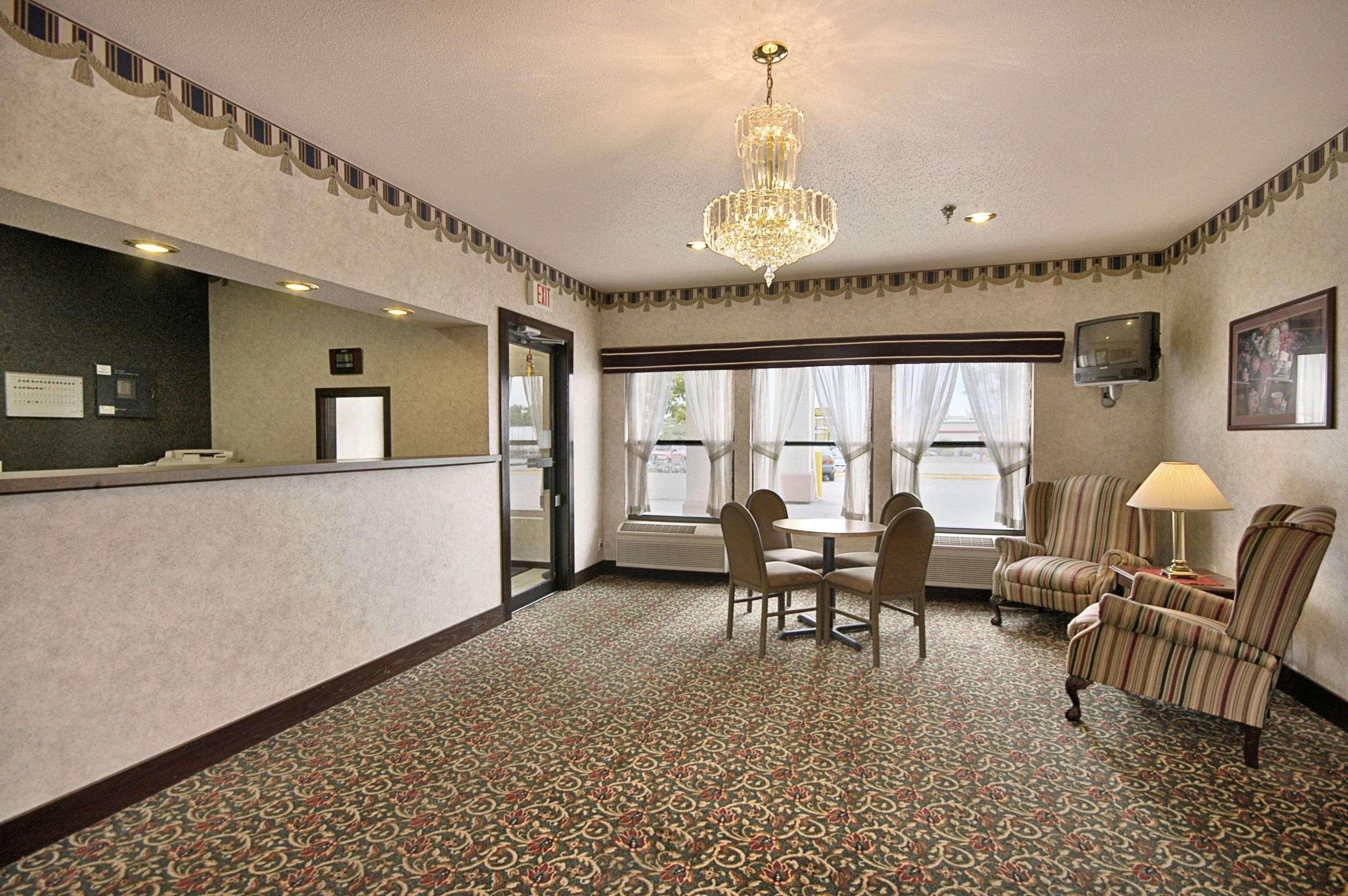 Days Inn By Wyndham Walcott Davenport Exteriér fotografie