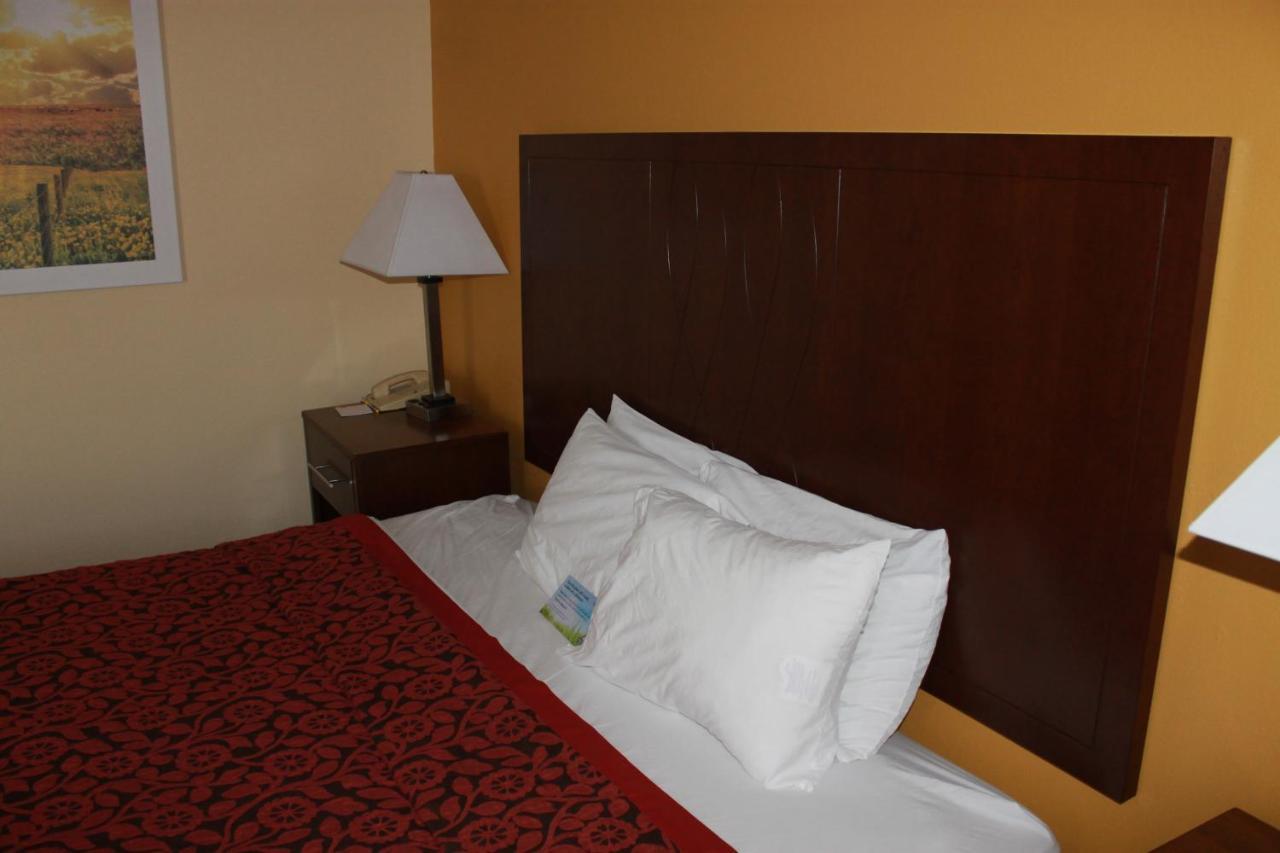 Days Inn By Wyndham Walcott Davenport Exteriér fotografie